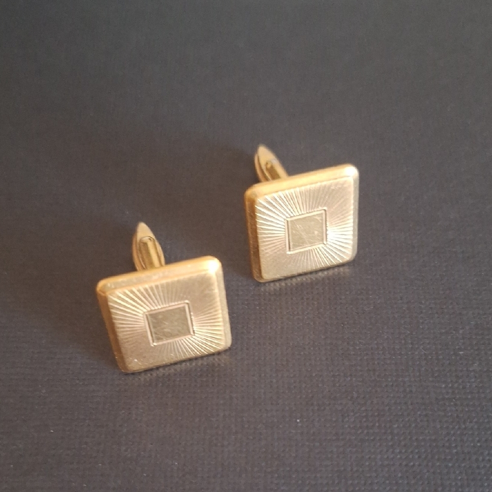 Vintage Gold Square Cufflinks - Picture 3 of 5